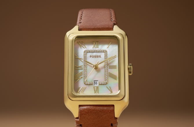 A women’s brown leather Raquel watch.